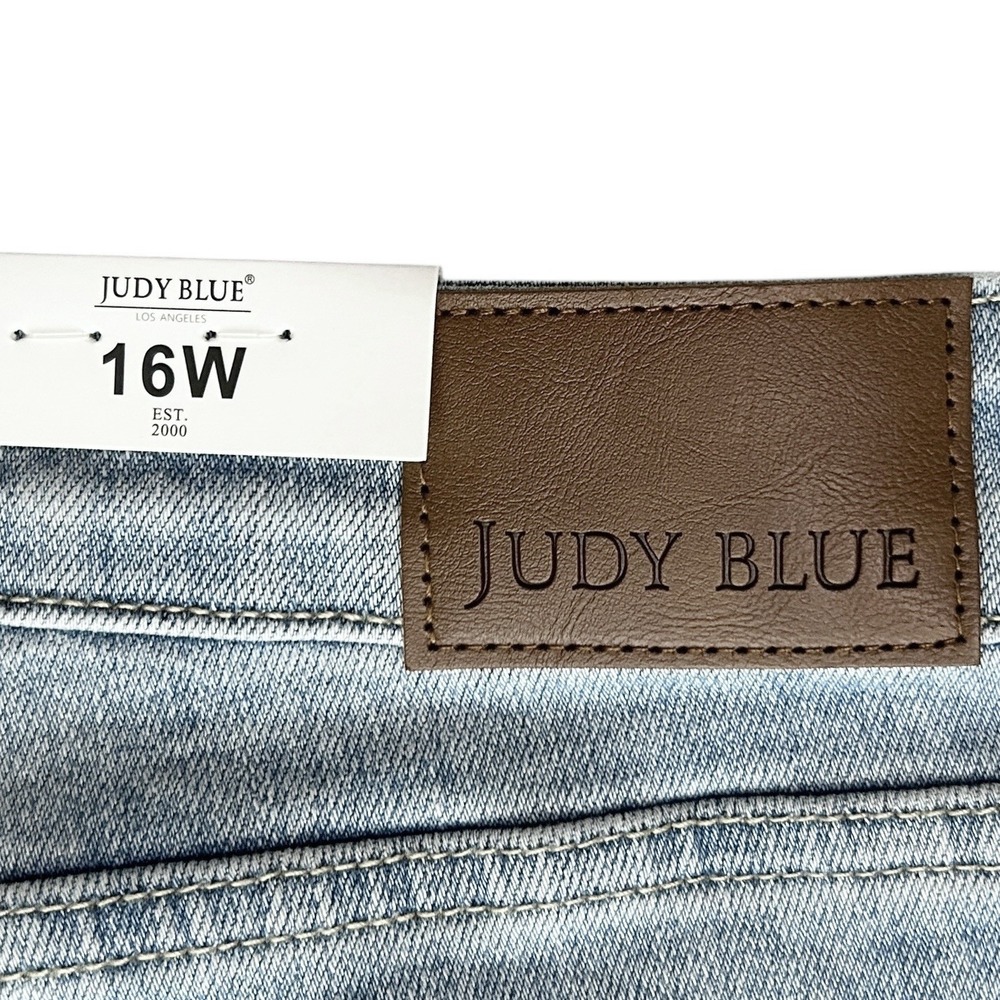 JUDY BLUE Jeans sz 16W Coconut Sugar Straight Leg Release Hem Mid Rise Denim NWT - Picture 9 of 9